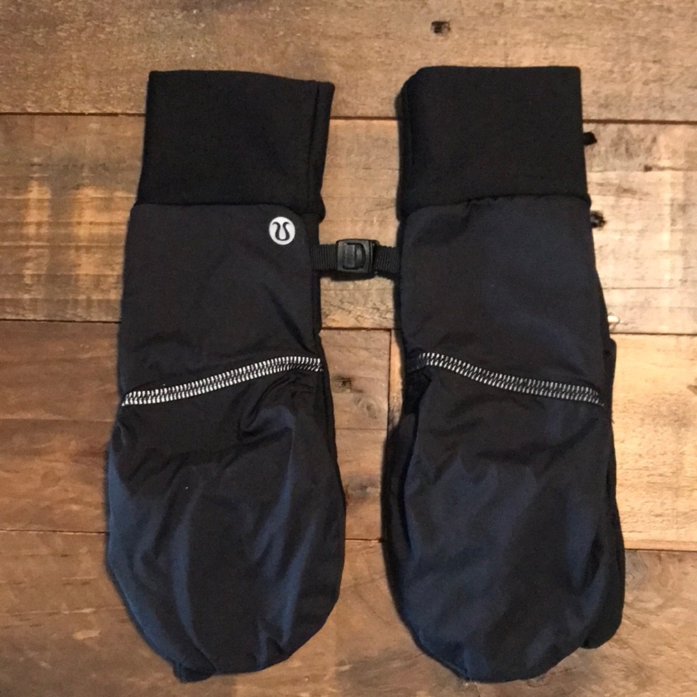 Lululemon Gloves